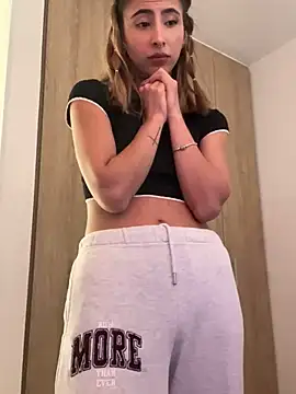 Snapshot of Ameellie chatting on 03.12.25 Ameellie online show from 03.12.25