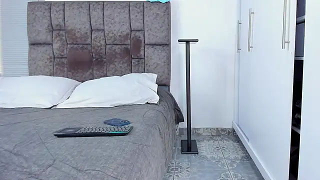 Zack Froone online show from 10.11.25