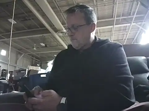 Snapshot of Cockrub1 chatting on 12.27.24 Cockrub1 online show from 12.27.24