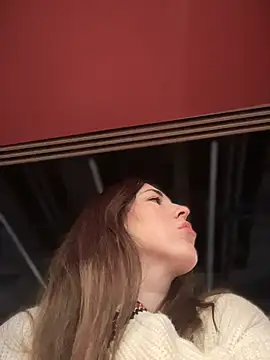 Snapshot of MommmyYummy chatting on 02.09.26 MommmyYummy online show from 02.09.26