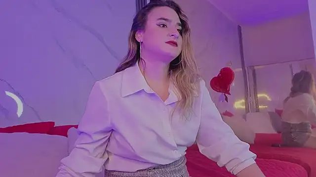 Snapshot of CandyQueenGold chatting on 02.09.26 CandyQueenGold online show from 02.09.26