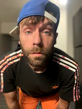 Snapshot of 4kUsh2Fashion0 chatting on 10.06.25 4kUsh2Fashion0 online show from 10.06.25