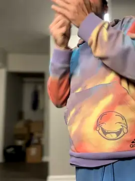 Snapshot of 4kUsh2Fashion0 chatting on 10.20.25 4kUsh2Fashion0 online show from 10.20.25