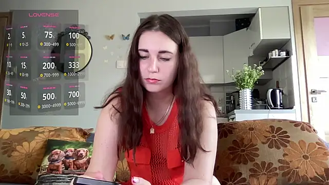 Snapshot of Teylor_Love chatting on 06.23.26 Teylor Love online show from 06.23.26