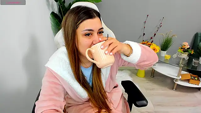 EveEvian online show from 05.17.26