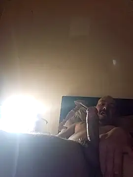 Snapshot of antoniox1978 chatting on 12.02.24 antoniox1978 online show from 12.02.24