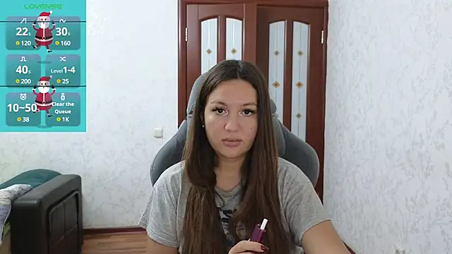 Snapshot of Nelly_Fischer chatting on 12.12.24 Nelly Fischer online show from 12.12.24