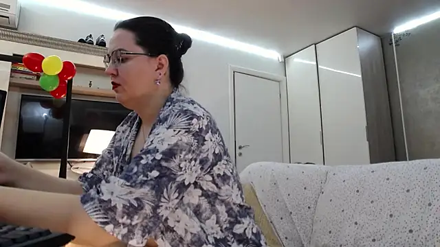 ILoveToFeelU online show from 06.06.26