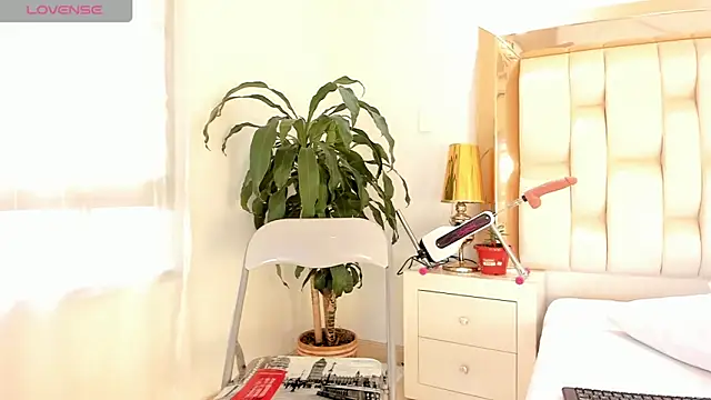 Snapshot of alana-then chatting on 01.25.25 alana-then online show from 01.25.25