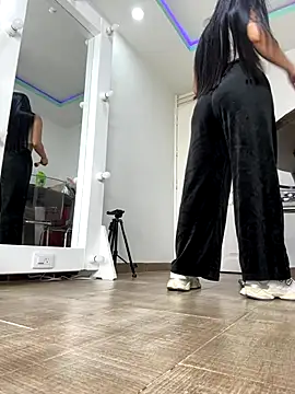 Snapshot of Lexa_queen chatting on 12.05.25 Lexa queen online show from 12.05.25