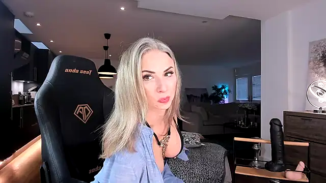 GoddessElizabethX online show from 12.17.24