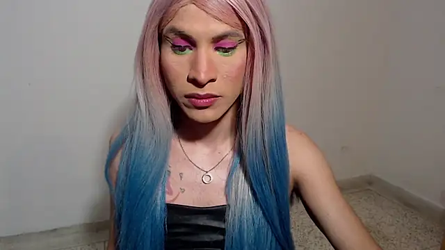 HugeDanex online show from 12.04.25