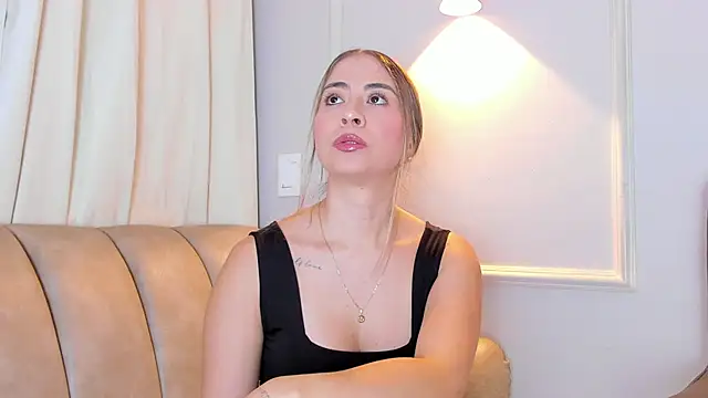 Snapshot of Lia_walton chatting on 02.20.26 Lia walton online show from 02.20.26