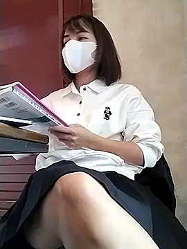 Snapshot of Michiko1 chatting on 03.10.25 Michiko1 online show from 03.10.25
