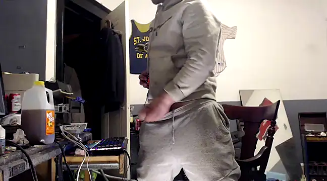 Snapshot of sledge901 chatting on 01.22.25 sledge901 online show from 01.22.25