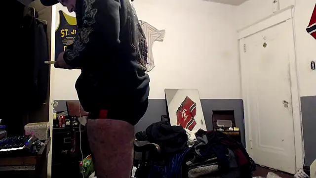 Snapshot of sledge901 chatting on 01.26.25 sledge901 online show from 01.26.25