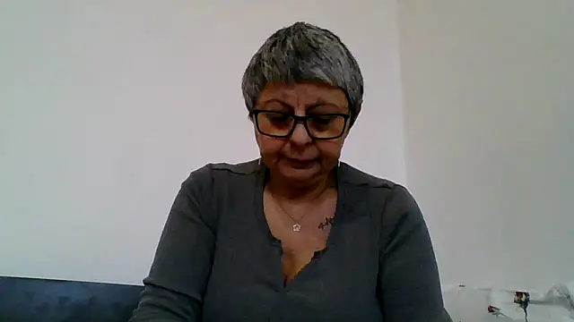 roseblak42 online show from 02.06.26