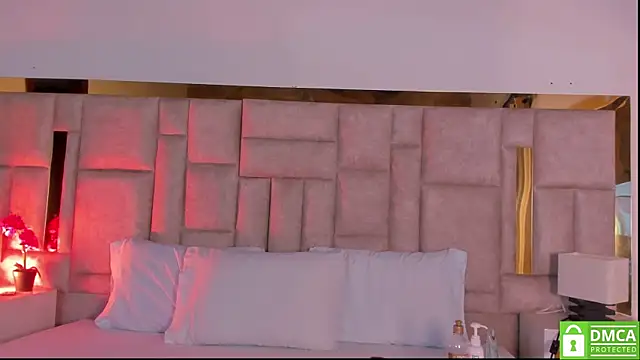 Miss Abigail  online show from 11.21.25