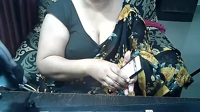 Snapshot of Punambhabisexy chatting on 12.22.25 Punambhabisexy online show from 12.22.25