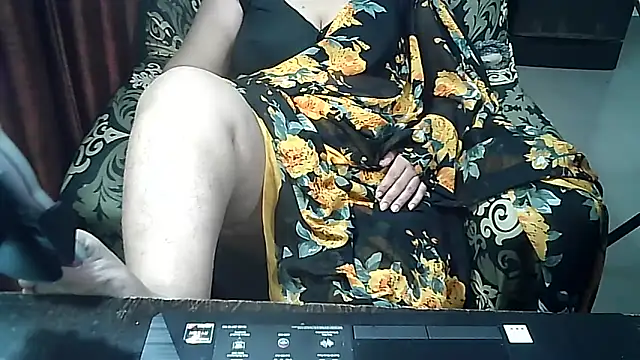 Snapshot of Punambhabisexy chatting on 12.23.25 Punambhabisexy online show from 12.23.25