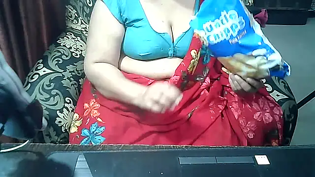 Snapshot of Punambhabisexy chatting on 01.18.26 Punambhabisexy online show from 01.18.26