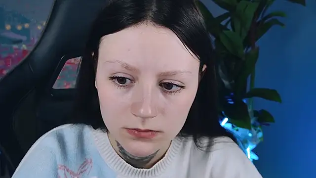 Snapshot of VeliraBraitberg chatting on 12.05.24 VeliraBraitberg online show from 12.05.24