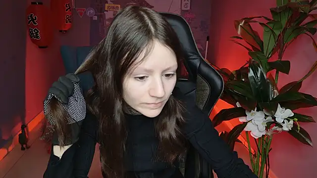 Snapshot of VeliraBraitberg chatting on 01.30.25 VeliraBraitberg online show from 01.30.25