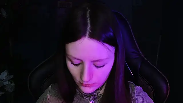 Snapshot of VeliraBraitberg chatting on 02.27.25 VeliraBraitberg online show from 02.27.25