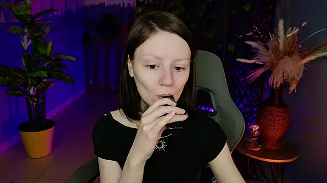 VeliraBraitberg online show from 06.07.26
