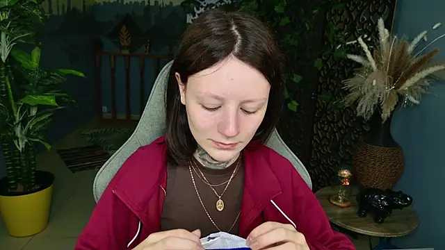Snapshot of VeliraBraitberg chatting on 06.28.26 VeliraBraitberg online show from 06.28.26