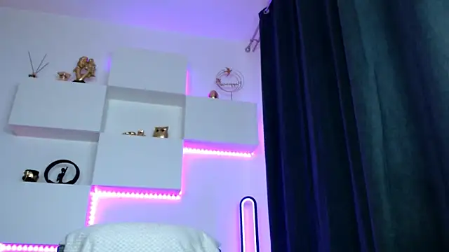 arianatattoos online show from 04.09.26