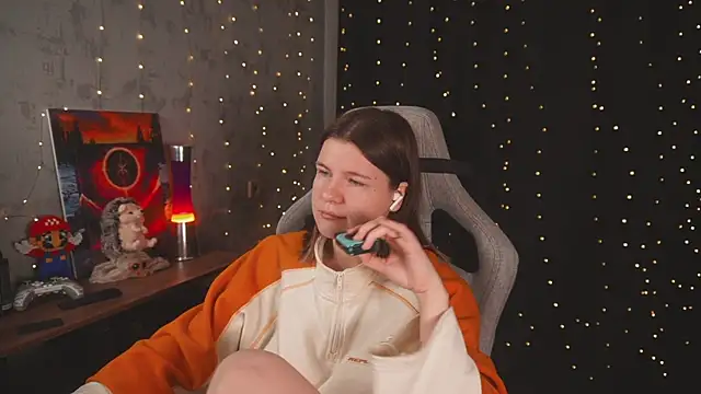 cuteamberlyyy online show from 04.13.26