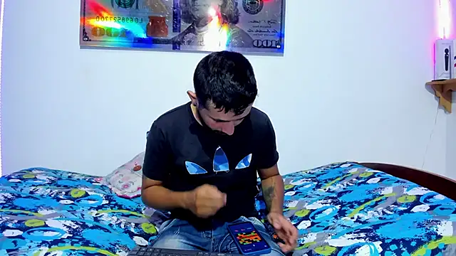 Bad Couple 1 online show from 12.20.24