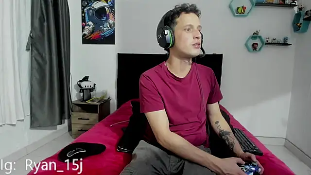 Snapshot of RyanHorseman chatting on 09.10.25 RyanHorseman online show from 09.10.25