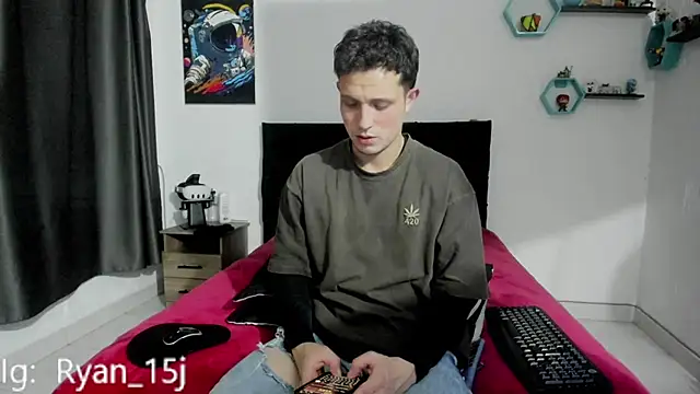 Snapshot of RyanHorseman chatting on 09.13.25 RyanHorseman online show from 09.13.25