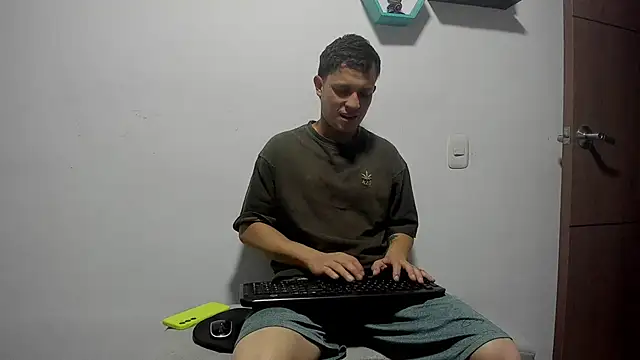 Snapshot of RyanHorseman chatting on 04.09.26 RyanHorseman online show from 04.09.26