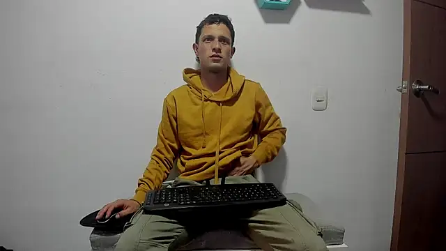 Snapshot of RyanHorseman chatting on 04.12.26 RyanHorseman online show from 04.12.26