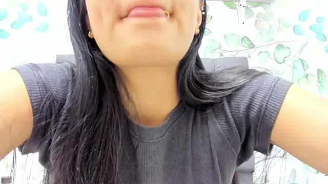 atilanadiaz7 online show from 12.31.24