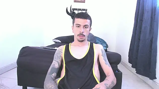 Aaron BigDickxxx online show from 05.24.26