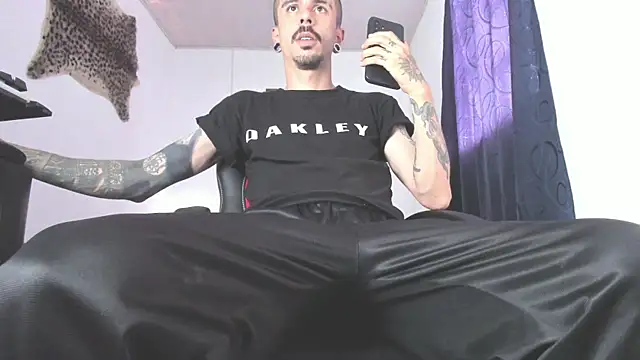 Aaron BigDickxxx online show from 06.01.26
