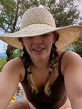 curvycakecutie online show from 04.21.26