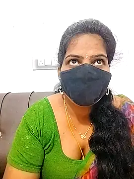 Snapshot of melina214 chatting on 03.02.26 melina214 online show from 03.02.26