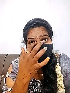 Snapshot of melina214 chatting on 03.05.26 melina214 online show from 03.05.26