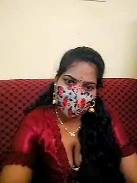 Snapshot of melina214 chatting on 03.14.26 melina214 online show from 03.14.26