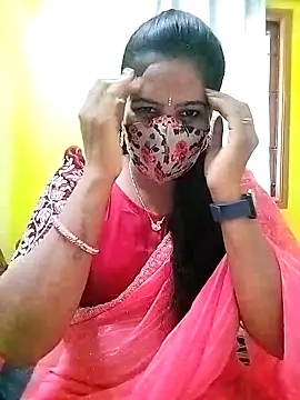 Snapshot of melina214 chatting on 03.19.26 melina214 online show from 03.19.26