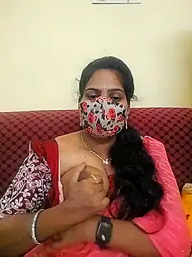 Snapshot of melina214 chatting on 03.19.26 melina214 online show from 03.19.26