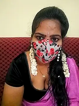 Snapshot of melina214 chatting on 03.25.26 melina214 online show from 03.25.26