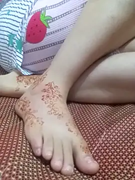 Snapshot of Bombamom chatting on 05.11.26 Bombamom online show from 05.11.26