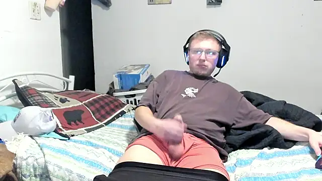 Snapshot of OttersWaters2K chatting on 01.14.26 OttersWaters2K online show from 01.14.26