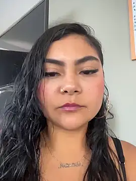 Juli Walker online show from 05.06.26